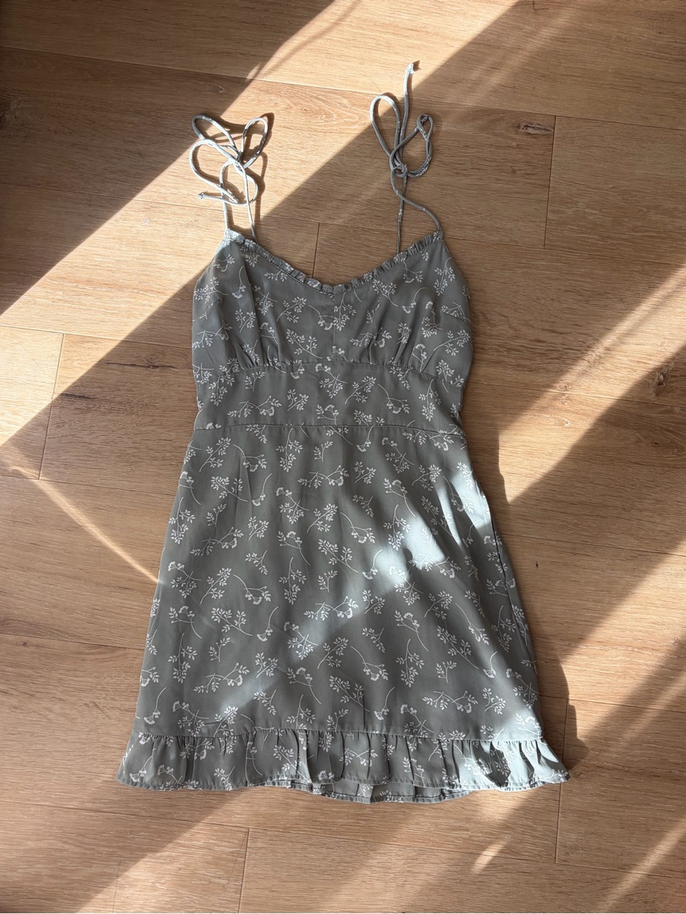 Abercrombie & Fitch Sage Green Floral Tie-Strap Mini Dress